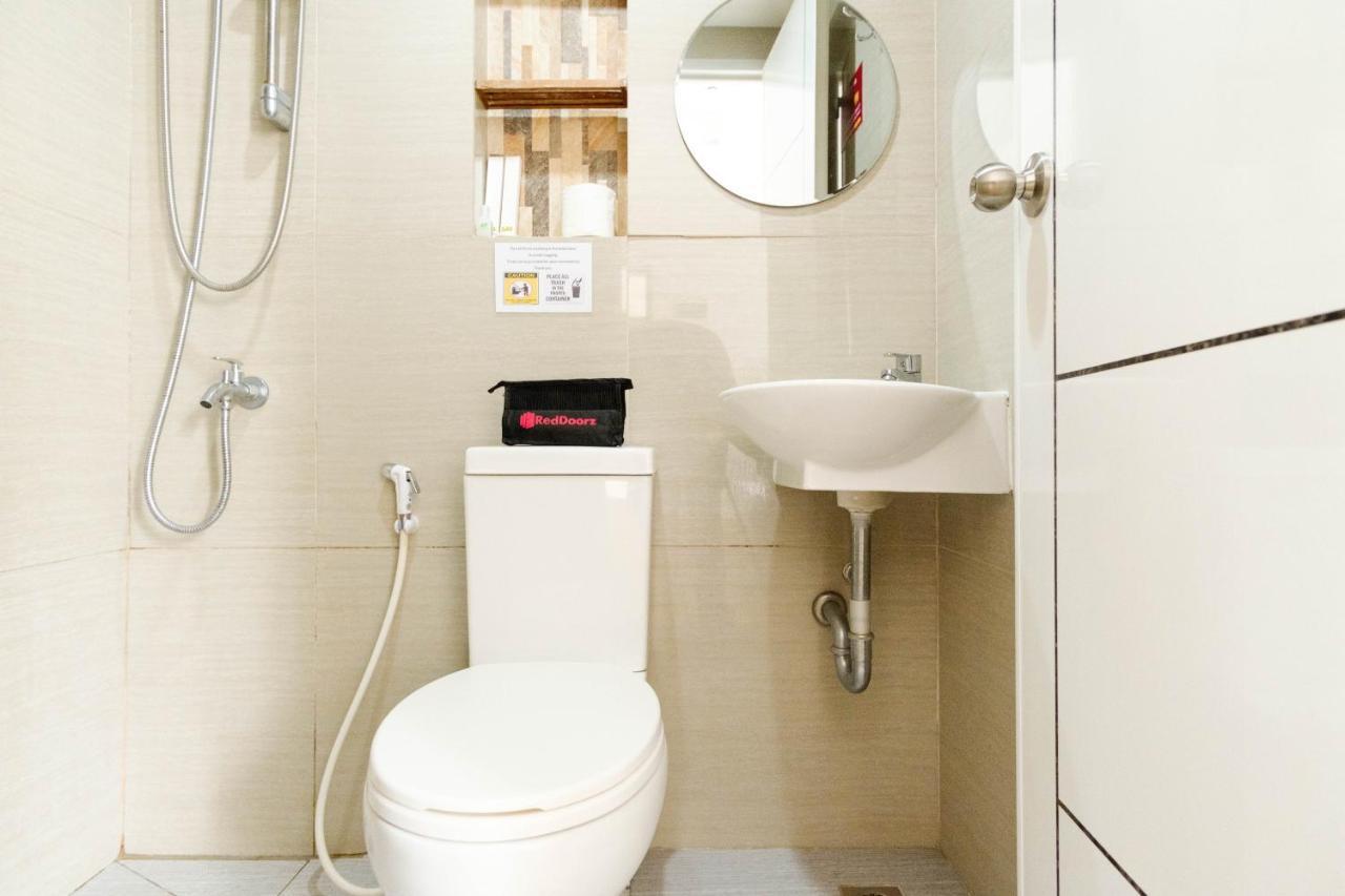 Reddoorz Near V Mapa Station Hotel Manila Ngoại thất bức ảnh