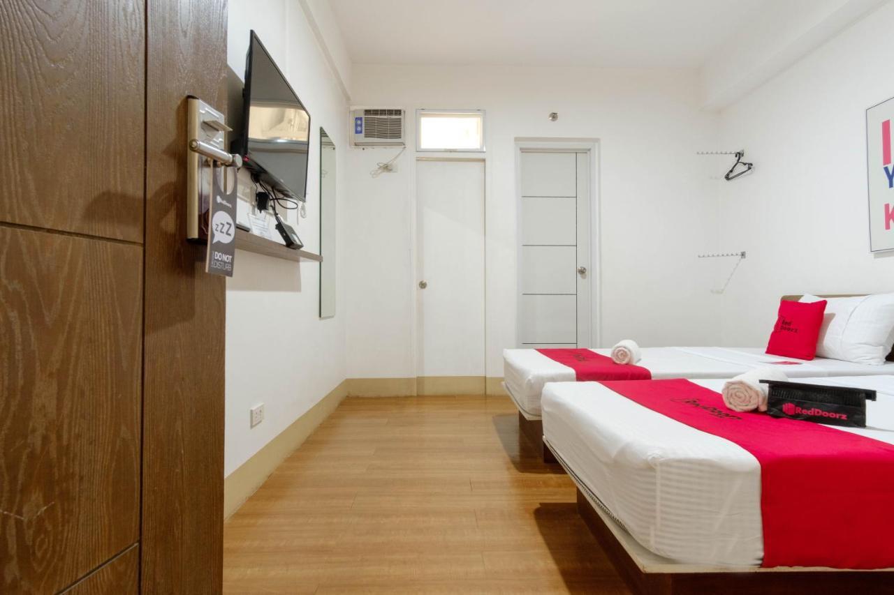 Reddoorz Near V Mapa Station Hotel Manila Ngoại thất bức ảnh