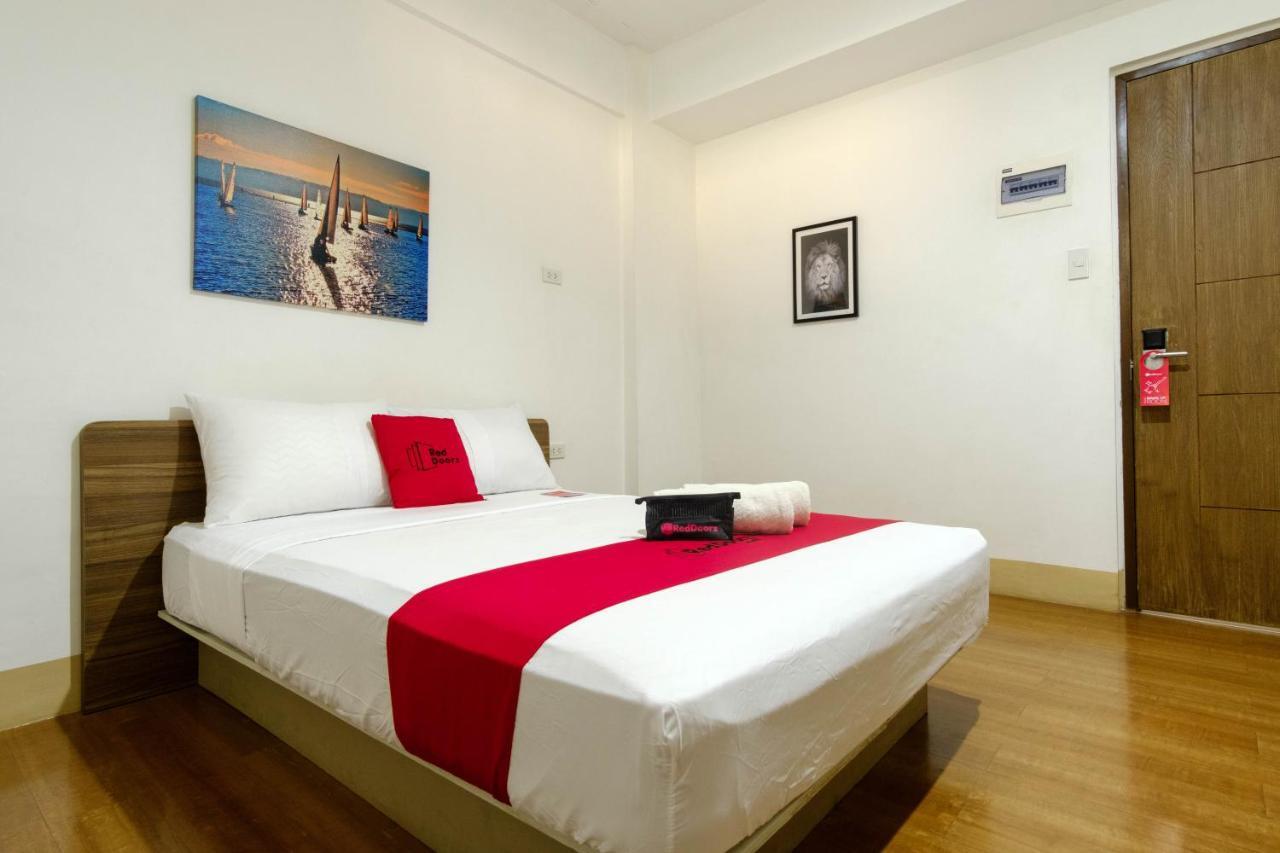 Reddoorz Near V Mapa Station Hotel Manila Ngoại thất bức ảnh