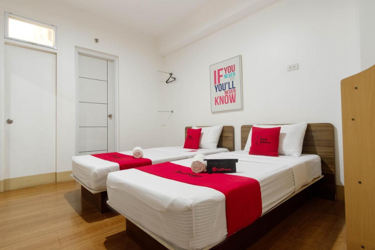 Reddoorz Near V Mapa Station Hotel Manila Ngoại thất bức ảnh
