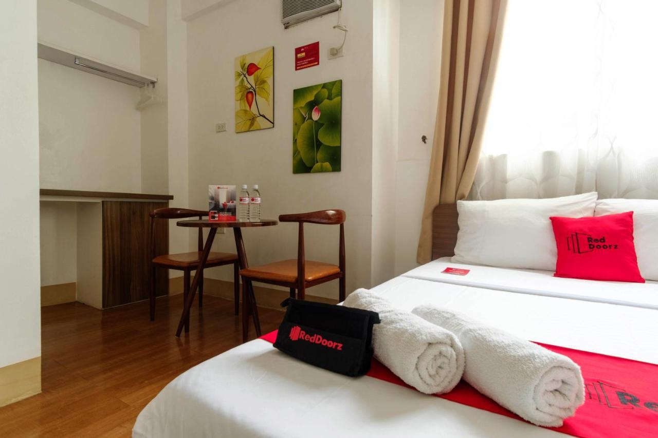 Reddoorz Near V Mapa Station Hotel Manila Ngoại thất bức ảnh